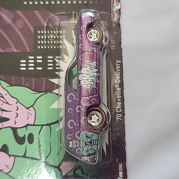 Hot Wheels Purple Batman Classic TV Series '70 Chevelle Delivery Riddler NWT - Picture 3 of 7
